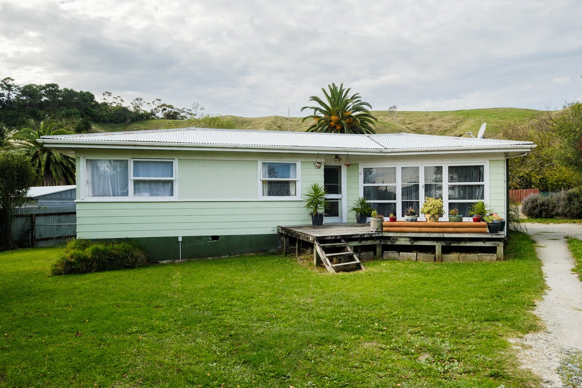 63 Lyell Road, Outer Kaiti, Gisborne - Carousel 1