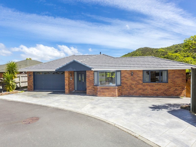 20 Ormrod Grove, Riverstone Terraces, Upper Hutt - Carousel 1