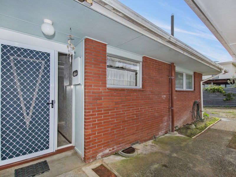 13 Raewyn Street, Morningside, Whangarei - Carousel 1