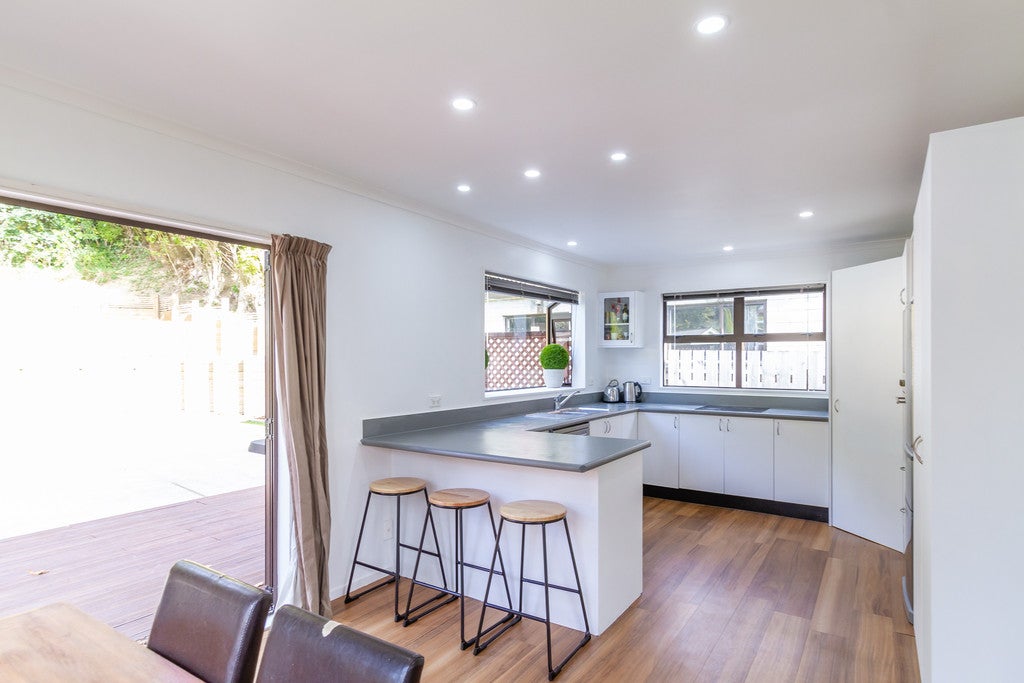 40 Hine Road, Wainuiomata, Lower Hutt - Carousel 2