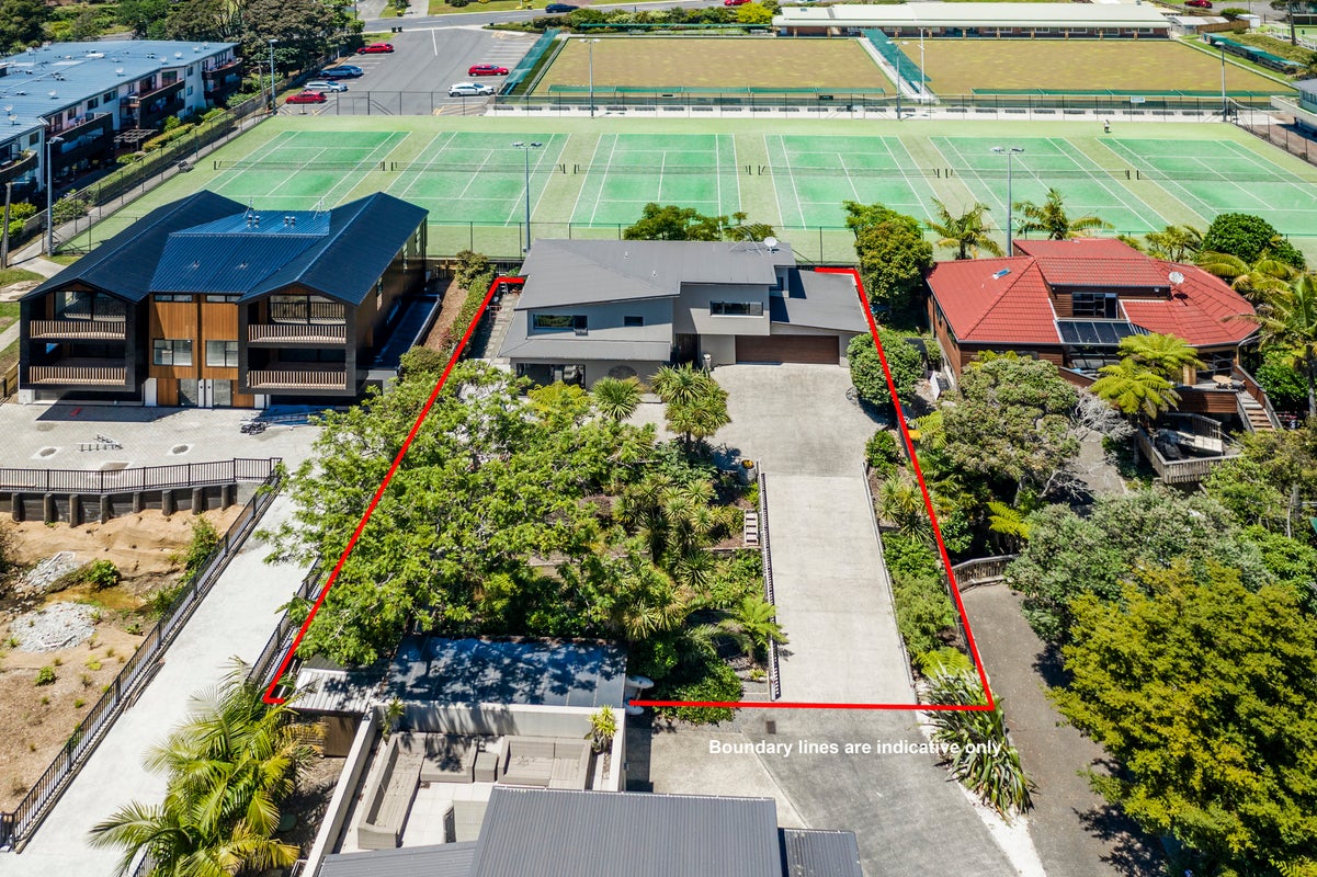 12A Hastings Road, Mairangi Bay, Auckland - Carousel 1