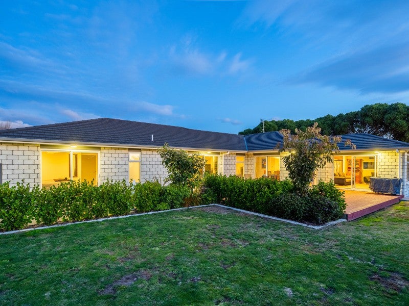 157 Matai Road, Raumati Beach, Paraparaumu - Carousel 1