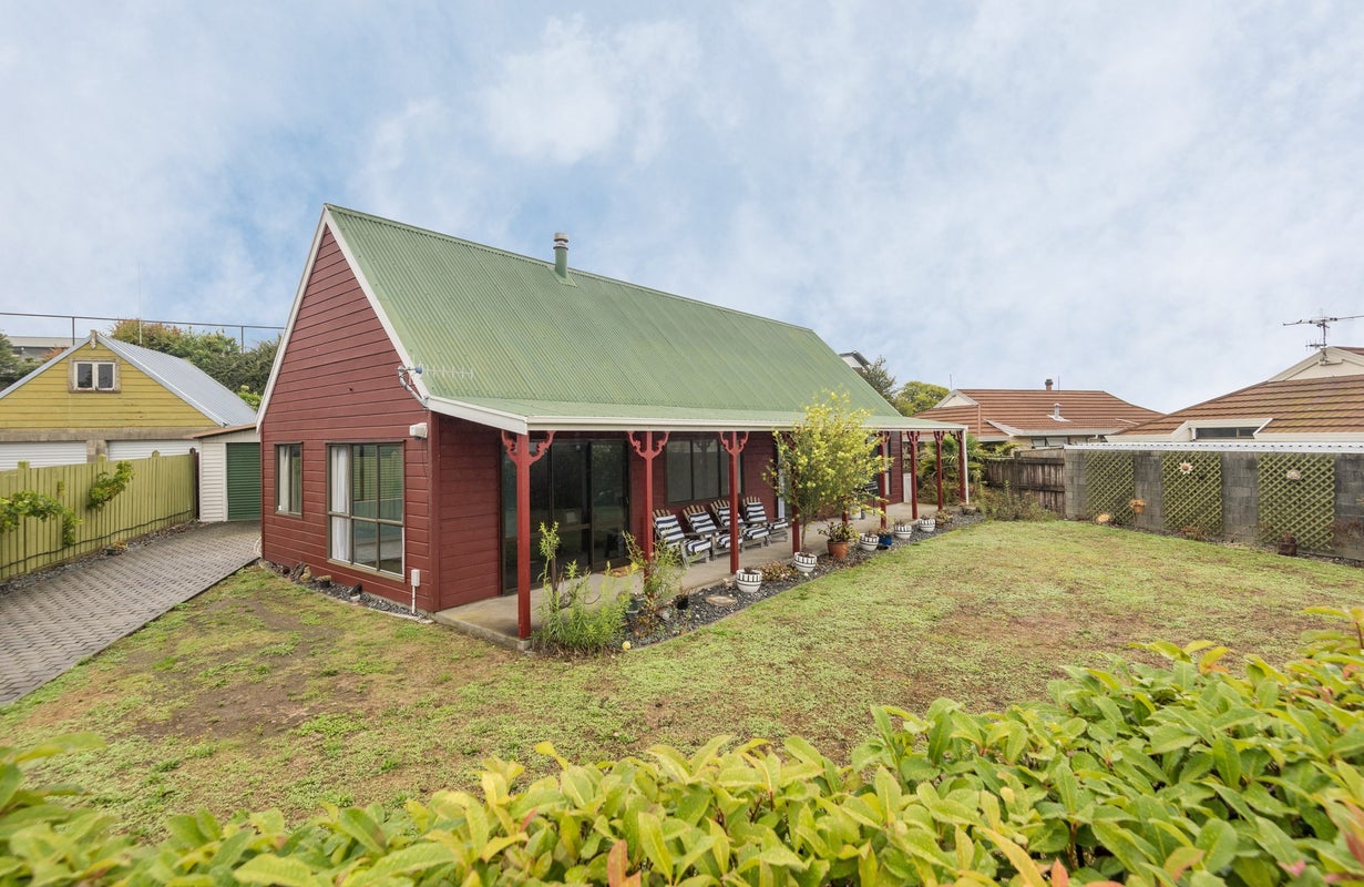4 Tresillian Avenue, Marybank, Nelson - Carousel 1