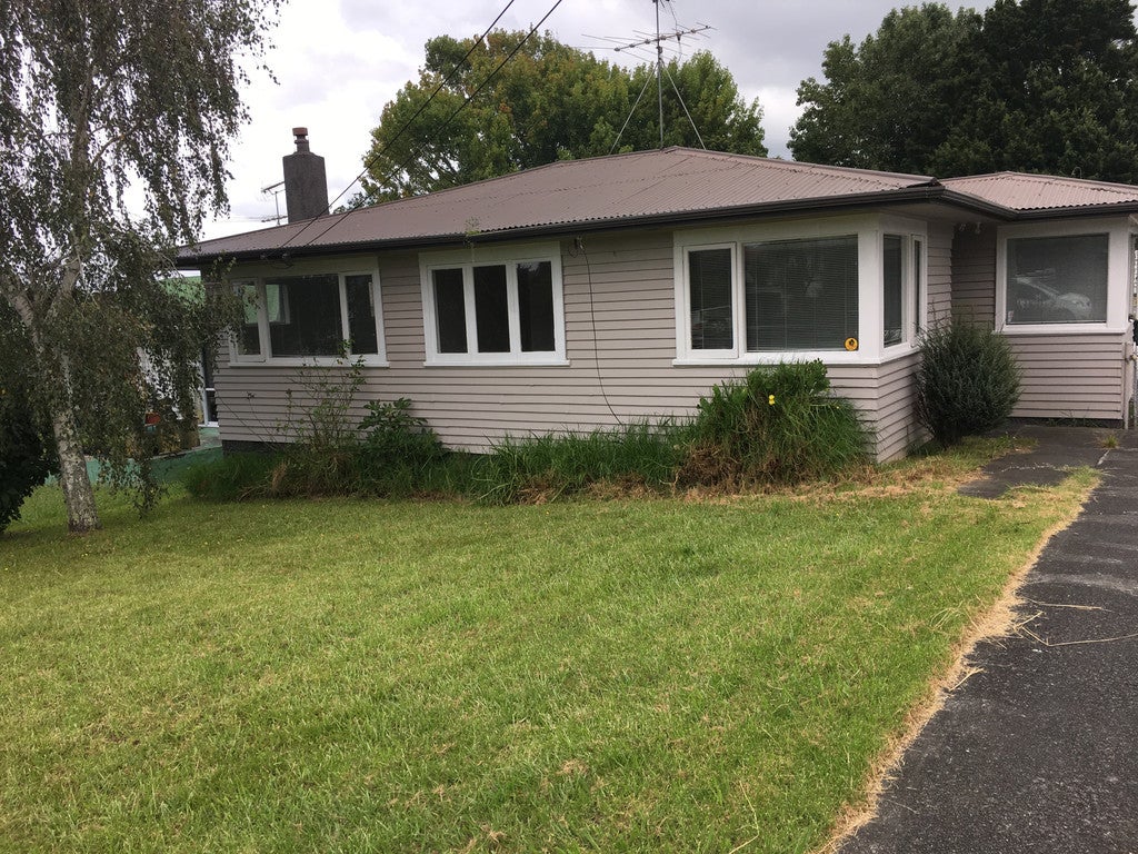 4 Totara Road, Manurewa, Auckland - Carousel 1