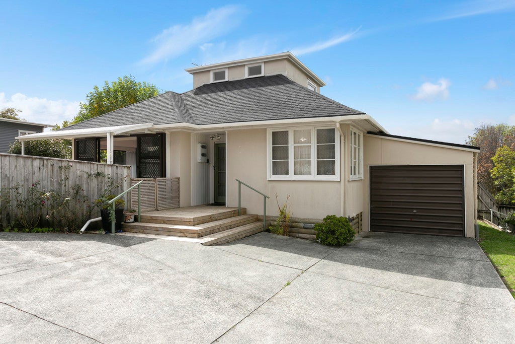 14A Arawa Street, New Lynn, Auckland - Carousel 1