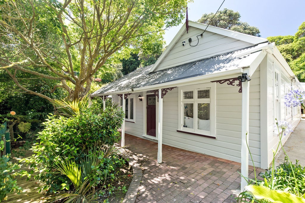 3 Busaco Road, Hataitai, Wellington - Carousel 2