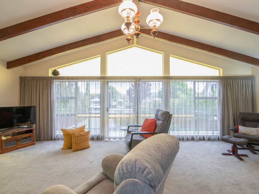 10A Owen Place, Springlands, Blenheim - Carousel 2