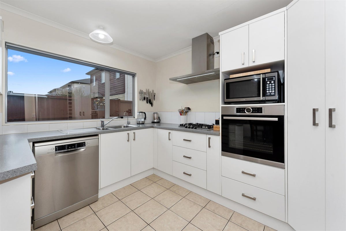 31 Gordon Davies Lane, Huntington, Hamilton - Carousel 2