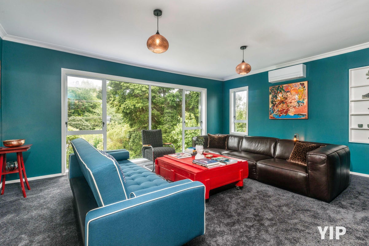 33 Lyndhurst Road, Tawa, Wellington - Carousel 2