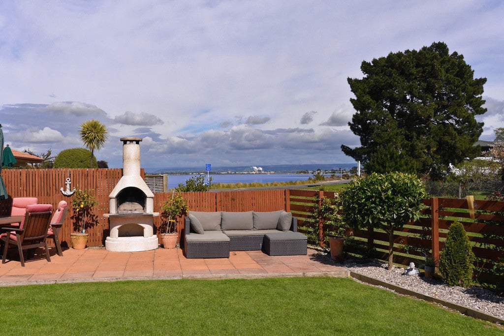 48 Hoult Crescent, Monaco, Nelson - Carousel 1
