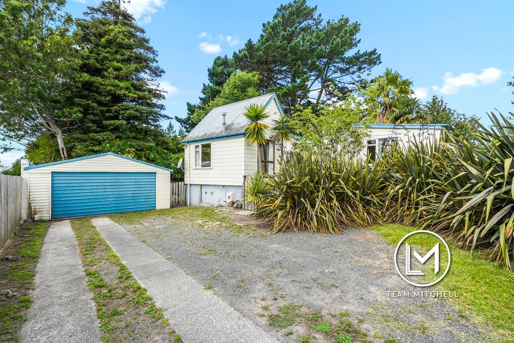 15 Magee Place, Chartwell, Hamilton - Carousel 1