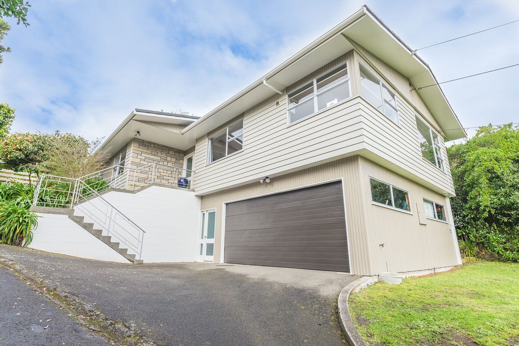 6B Bristow Street, Saint Johns Hill, Whanganui - Carousel 1