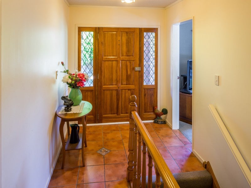 3 Shackle Lane, Whitby, Porirua - Carousel 2