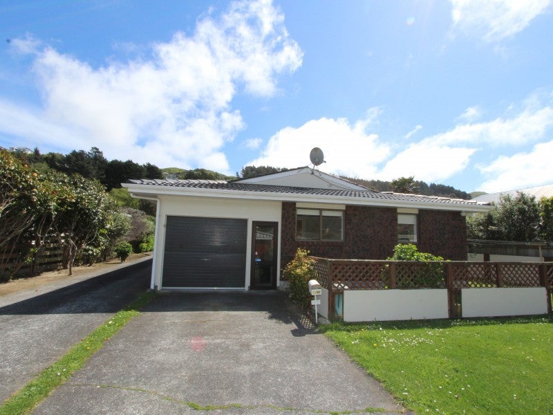 1/3 Rossiter Street, Tawa, Wellington - Carousel 2