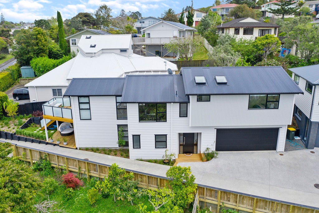 29 Tonkin Drive, Sunnynook, Auckland - Carousel 19