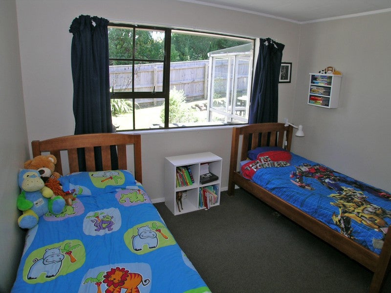 24A Parkinson Close, Whitby, Porirua - Carousel 18