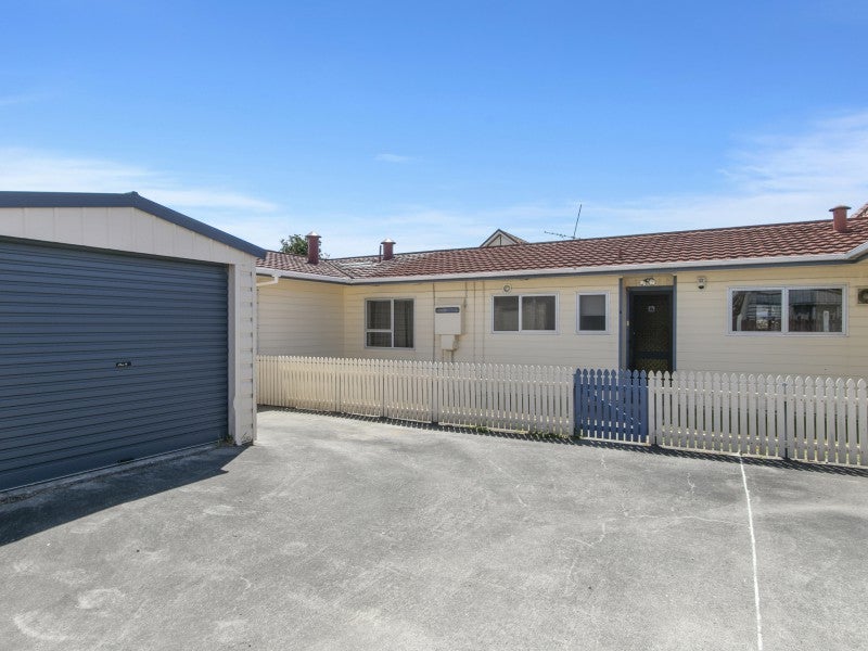 50B Whites Line West, Woburn, Lower Hutt - Carousel 1