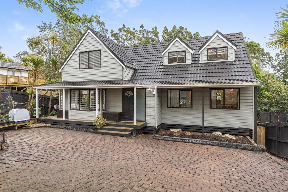 1/117 Daffodil Street, Titirangi, Auckland - Carousel 1