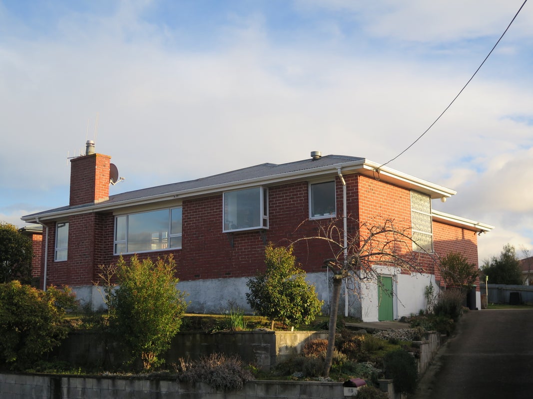 45 Matai Crescent, Highfield, Timaru - Carousel 1