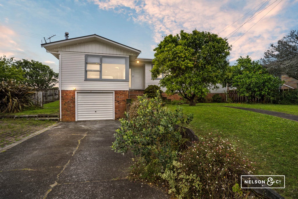 11 Grebe Street, Manurewa, Auckland - Carousel 1