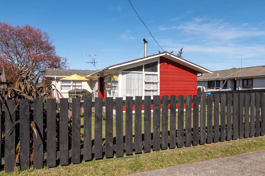 254 Clayton Road, Pukehangi, Rotorua - Carousel 14