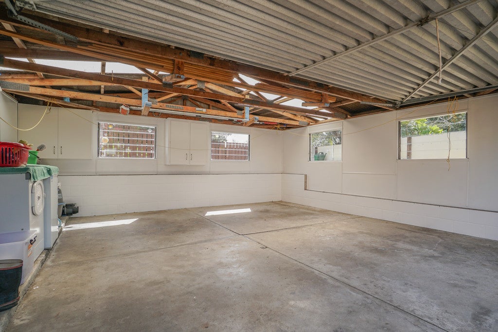 165 Godley Road, Green Bay, Auckland - Carousel 17