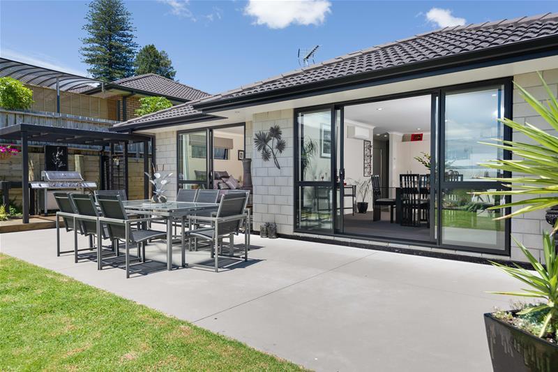 155 Condor Drive, Pyes Pa, Tauranga - Carousel 2