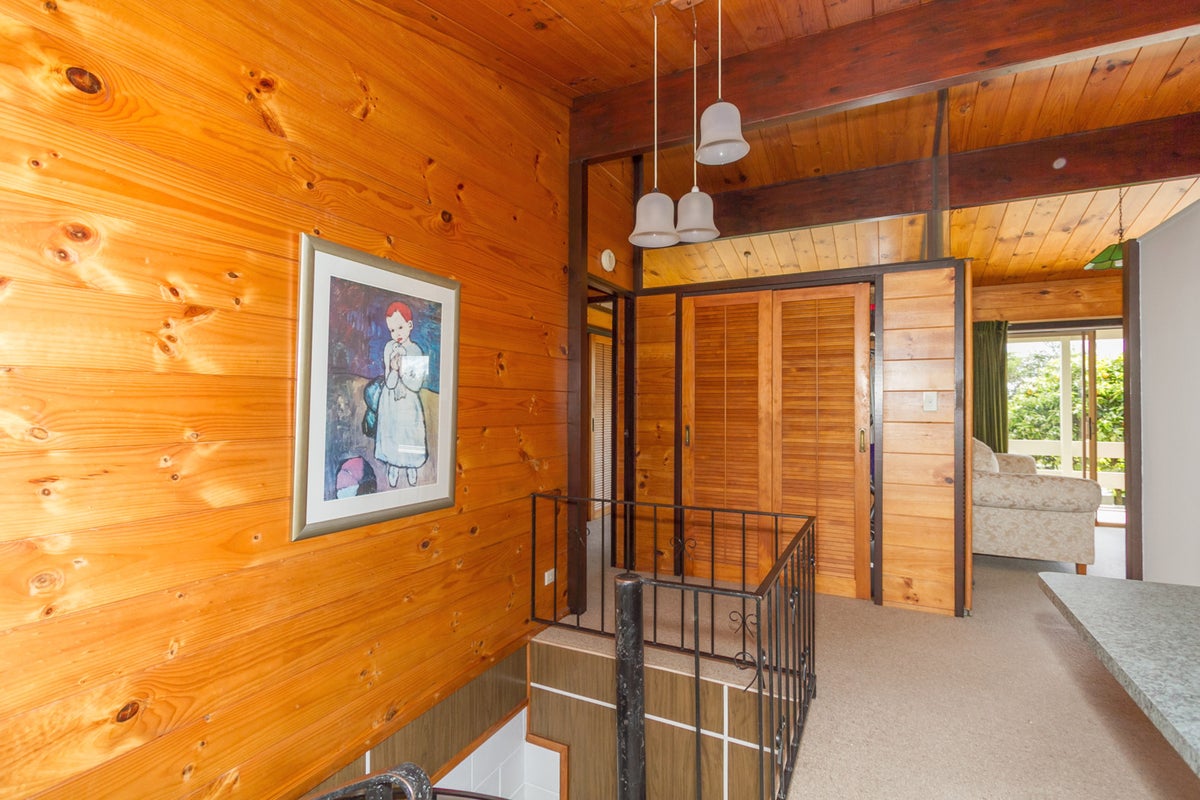 43 Sunnyhills Avenue, Glenview, Hamilton - Carousel 26