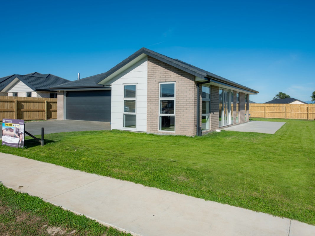 4 Caproni Road, Omaka - Carousel 21
