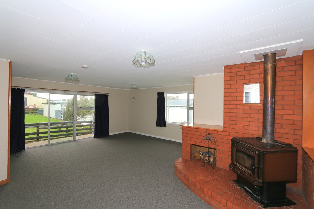 5 Bay View Road, Woodend, Invercargill - Carousel 2