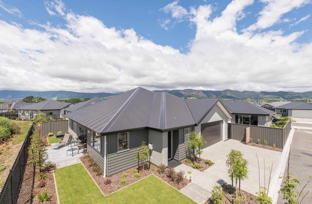 31 Youngberry Drive, Richmond - Carousel 1