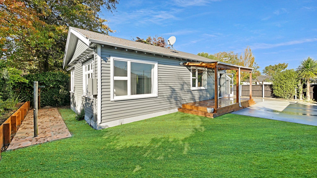 2/188 Hills Road, Edgeware, Christchurch - Carousel 1
