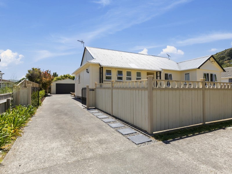 13 Rumgay Street, Fairfield, Lower Hutt - Carousel 1