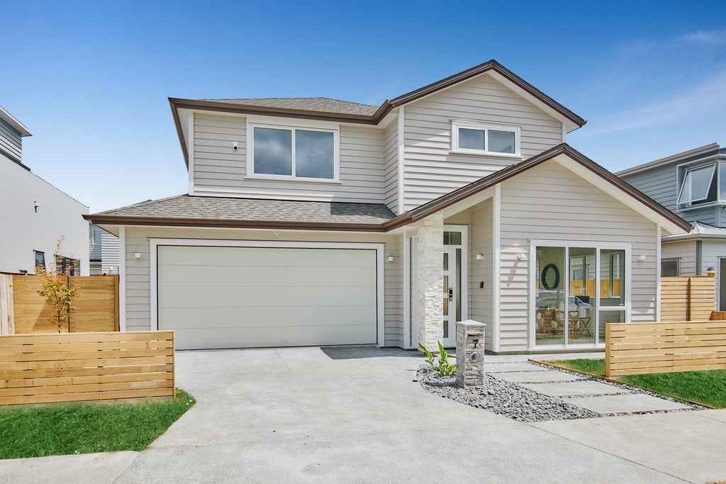 7 McCaw Avenue, Whenuapai, Auckland - Carousel 1
