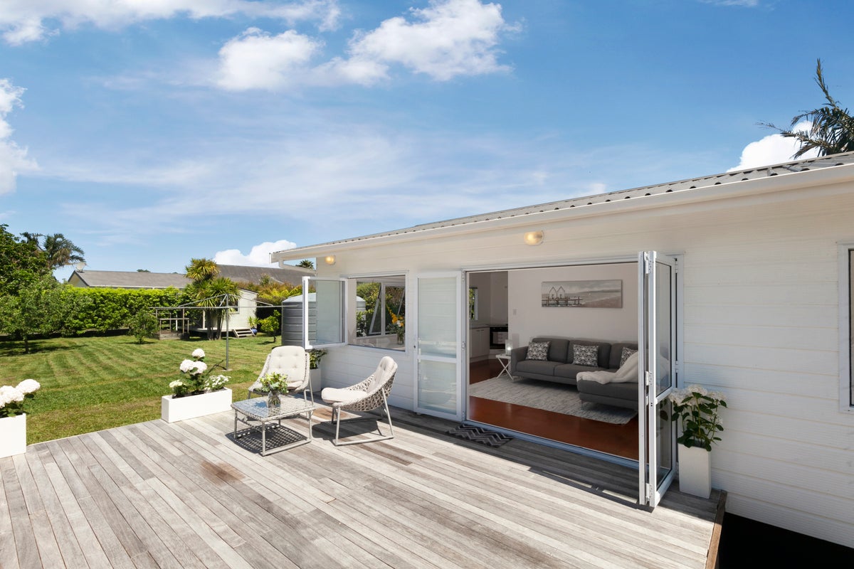 10 Point Wells Road, Warkworth - Carousel 2