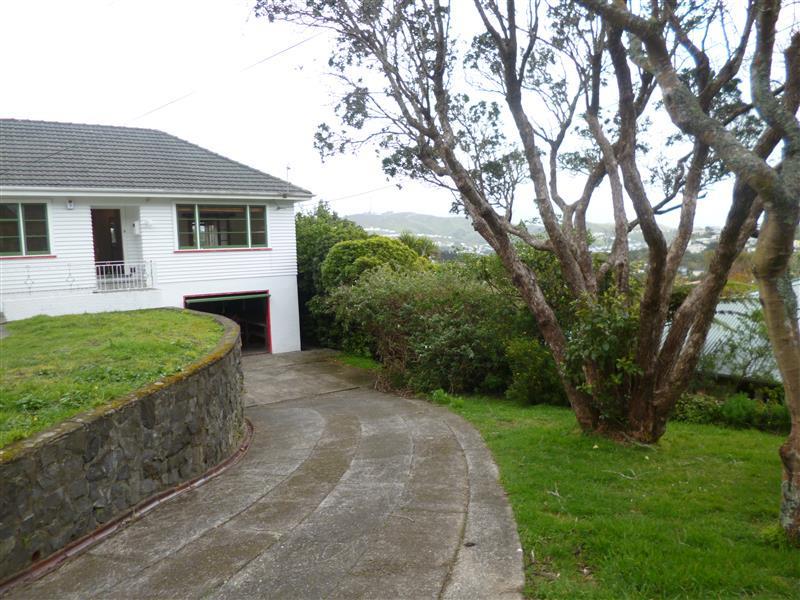 80 Black Rock Road, Newlands, Wellington - Carousel 1