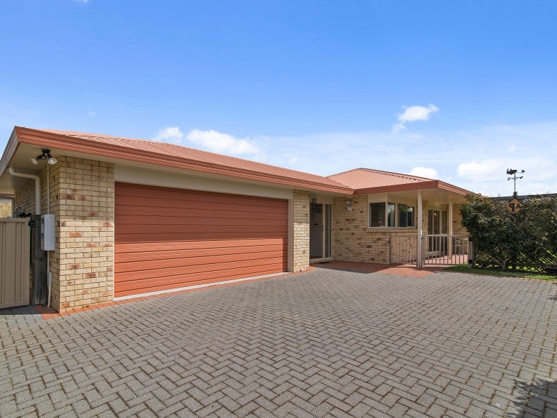 9A Miro Street, Utuhina, Rotorua - Carousel 1
