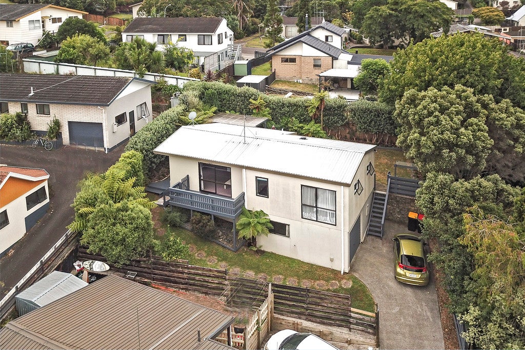 13B Chester Street, Judea, Tauranga - Carousel 1