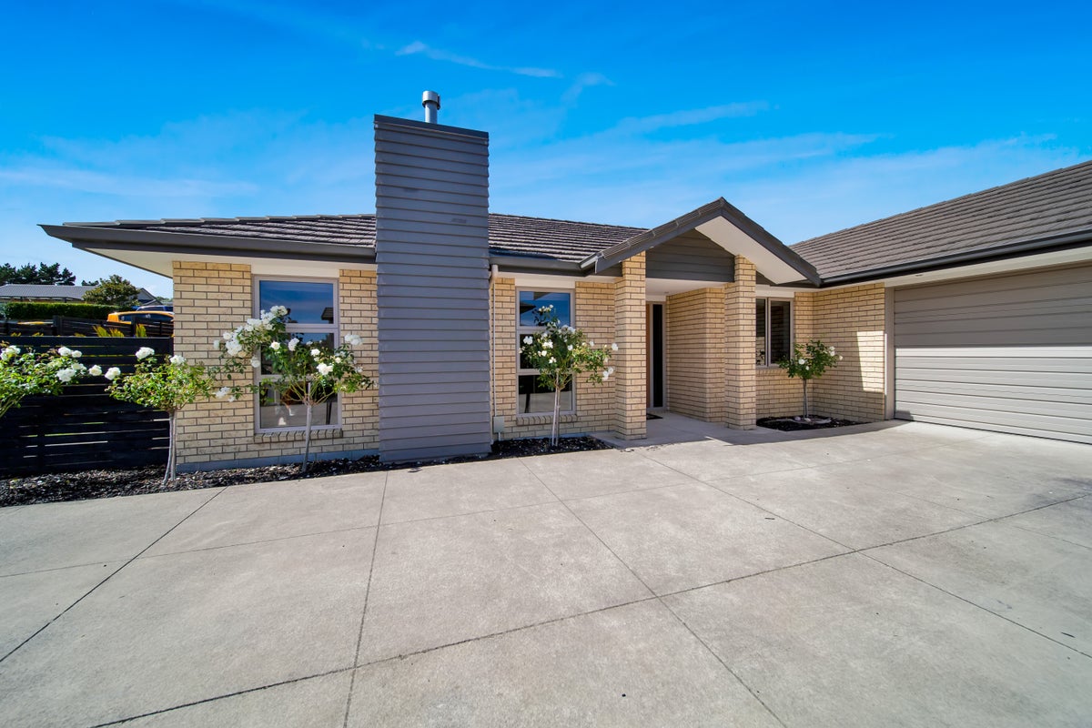 13B Heta Road, Highlands Park, New Plymouth - Carousel 1