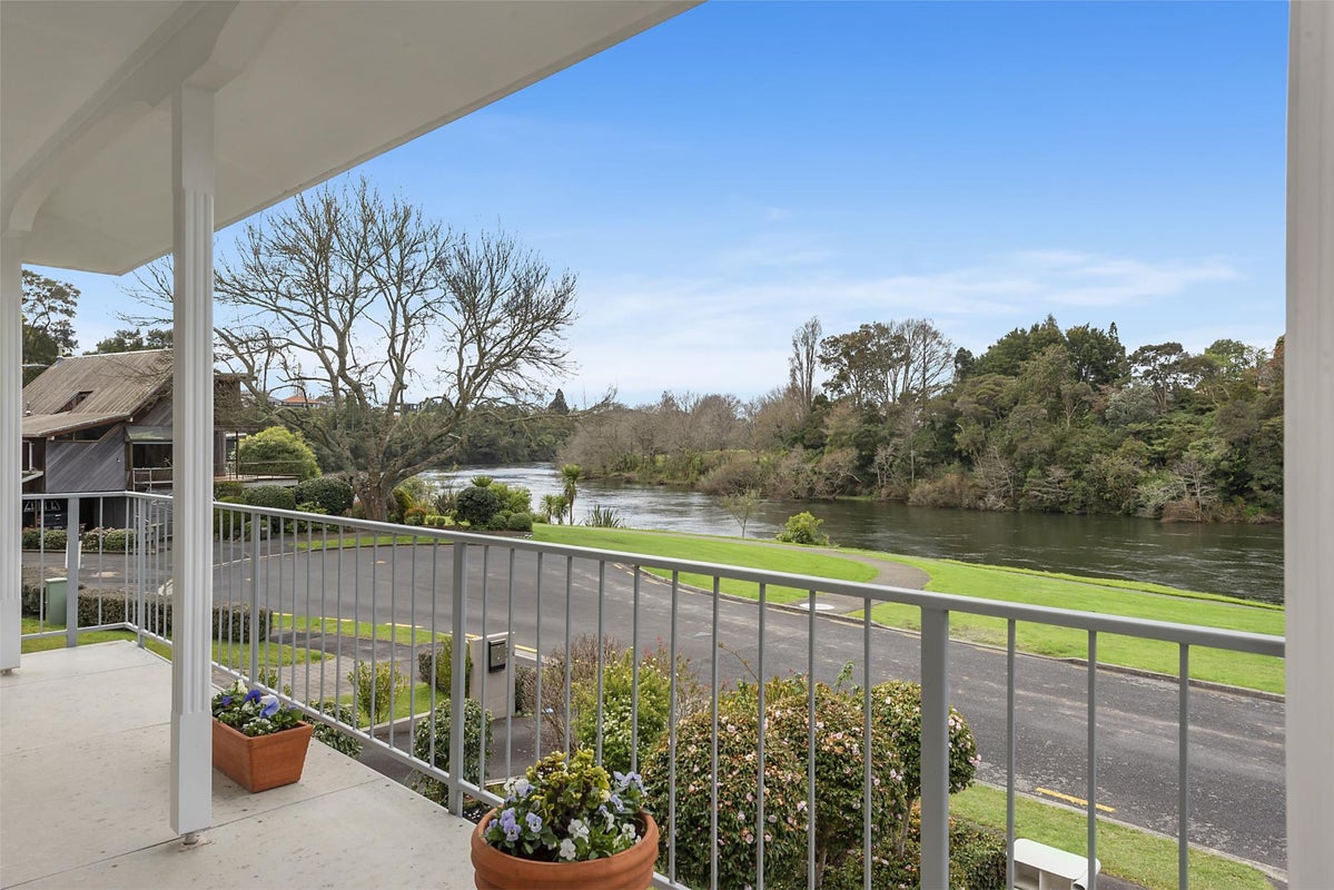 31 Ann Street, Beerescourt, Hamilton - Carousel 1