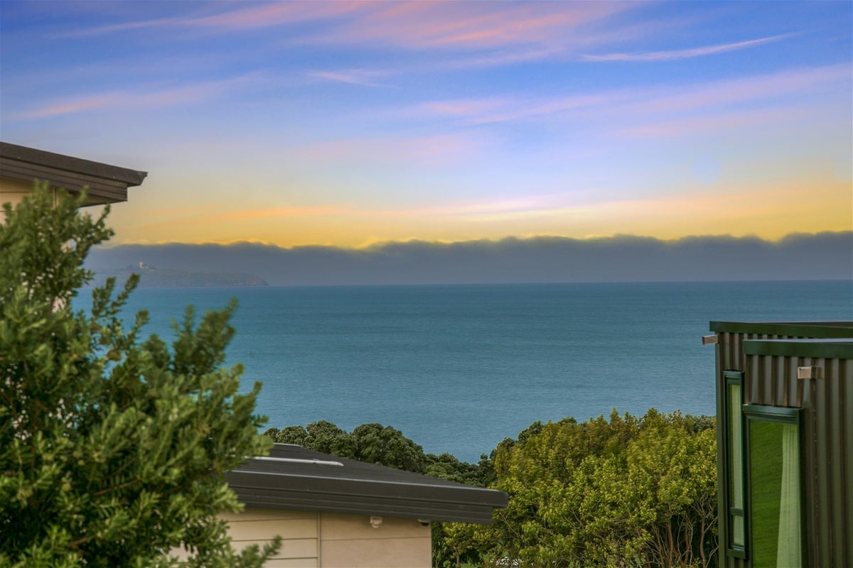 14 Bearing Parade, Long Bay, Auckland - Carousel 2