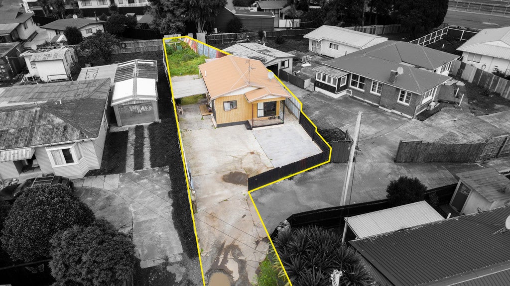 2/11 Station Road, Takanini, Auckland - Carousel 1