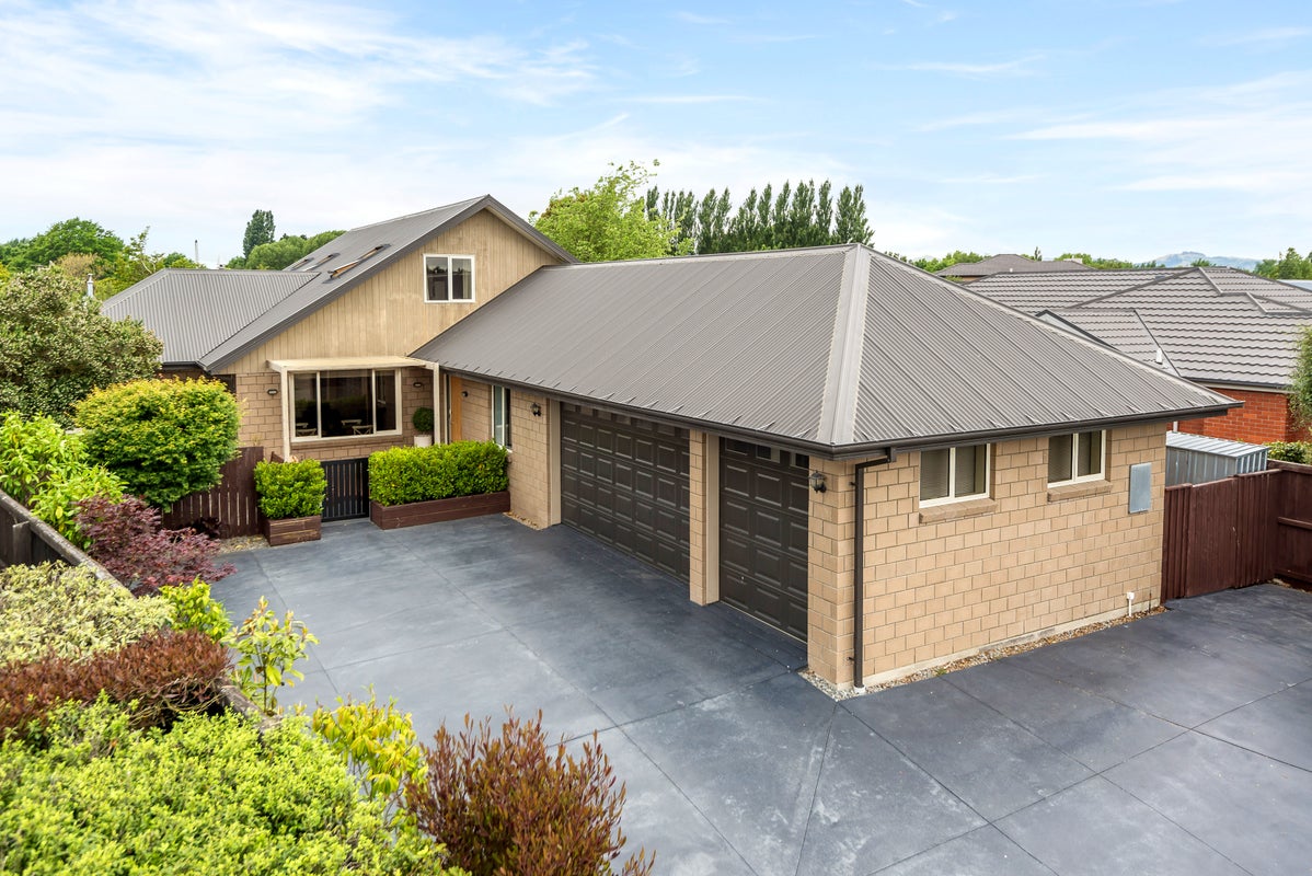 16 Holiday Drive, Mairehau, Christchurch - Carousel 2