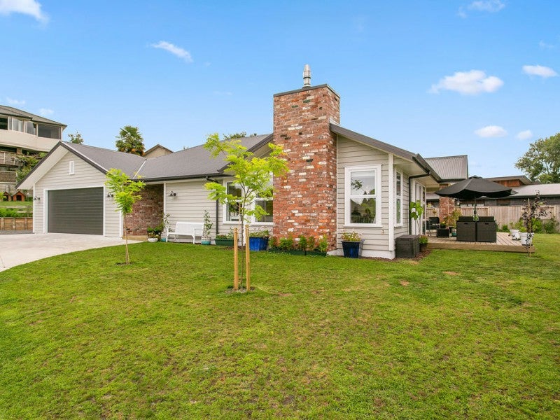 9 Mahy Way, Leamington, Cambridge - Carousel 1