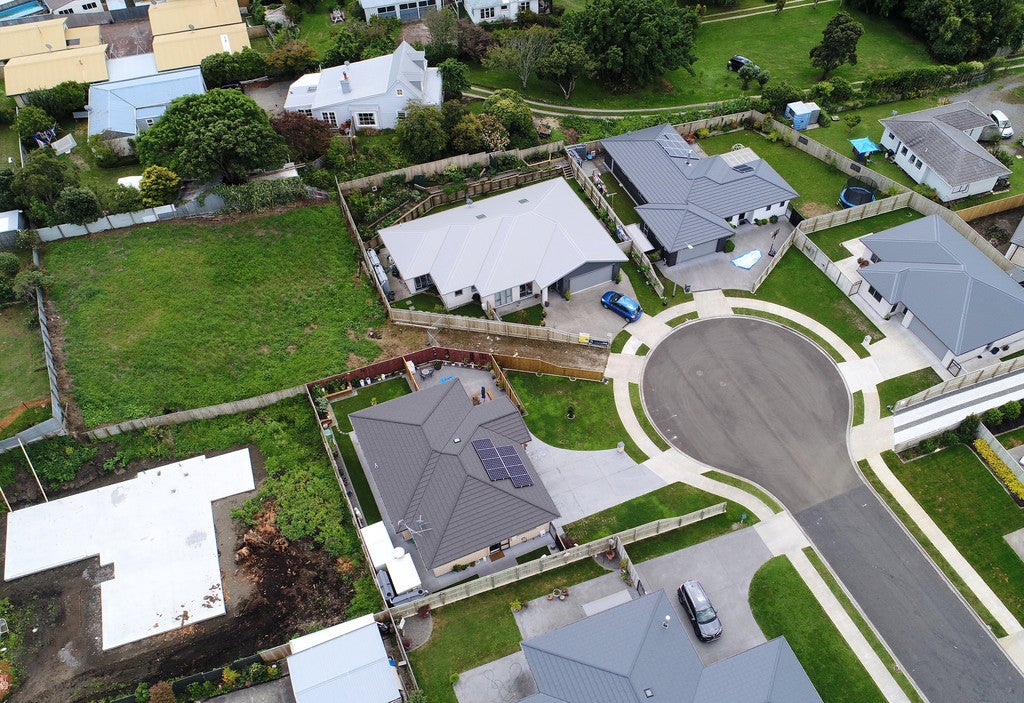 21 Brougham Place, Springvale, Whanganui - Carousel 1