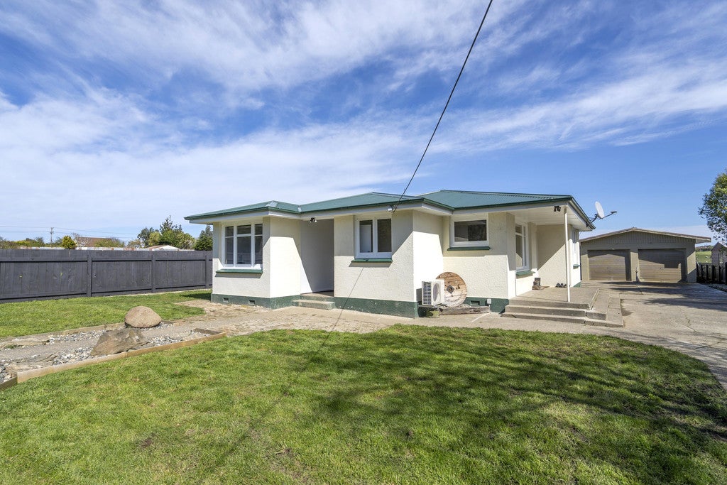 227 Bain Street, Clifton, Invercargill - Carousel 1