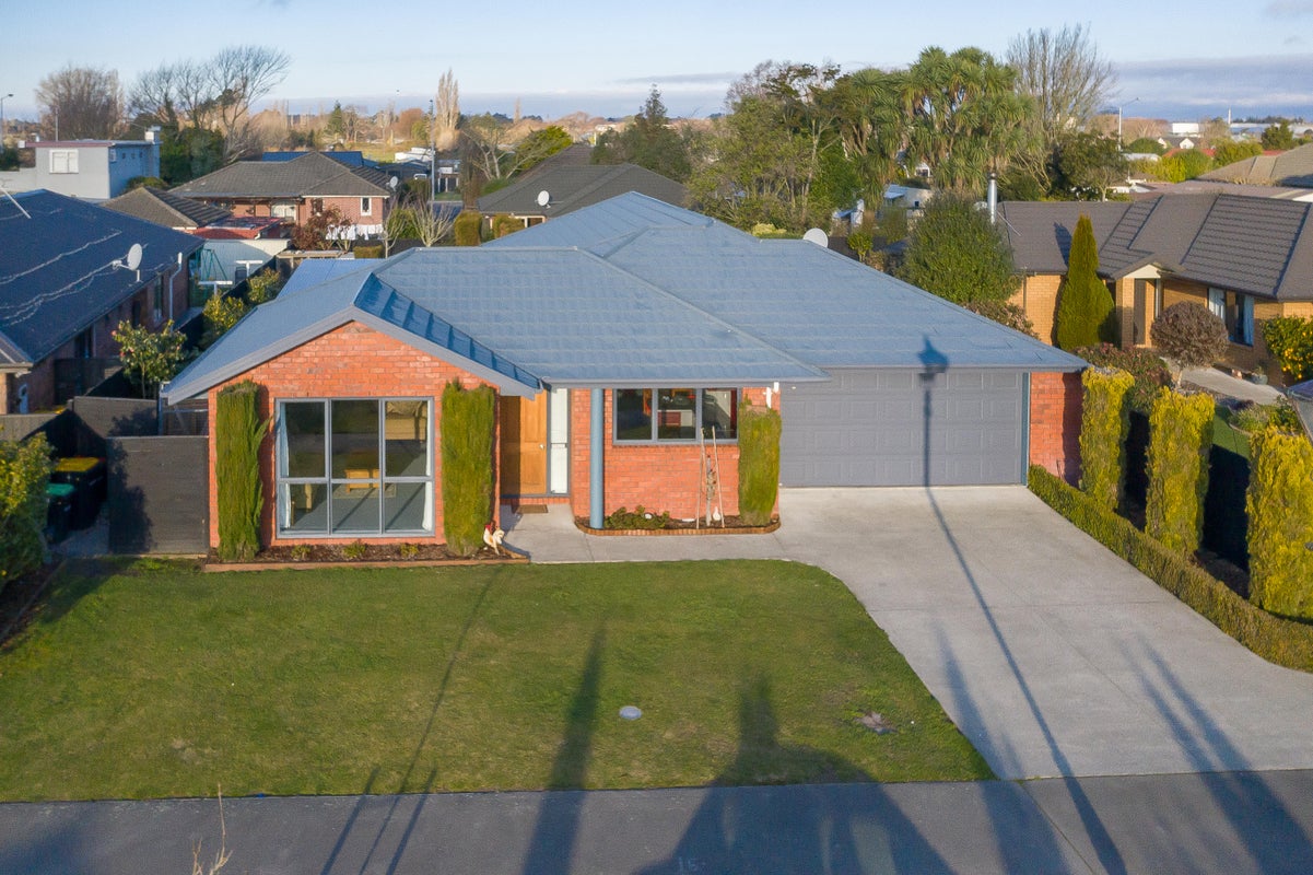 15 Greenmeadow Gardens, Belfast, Christchurch - Carousel 1