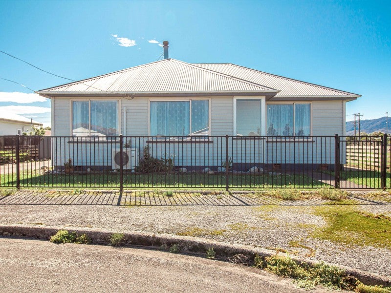 13 Webb Street, Westport, Westport - Carousel 7