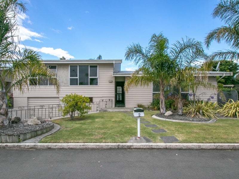 2 Henry Hill Street, Marewa, Napier - Carousel 1