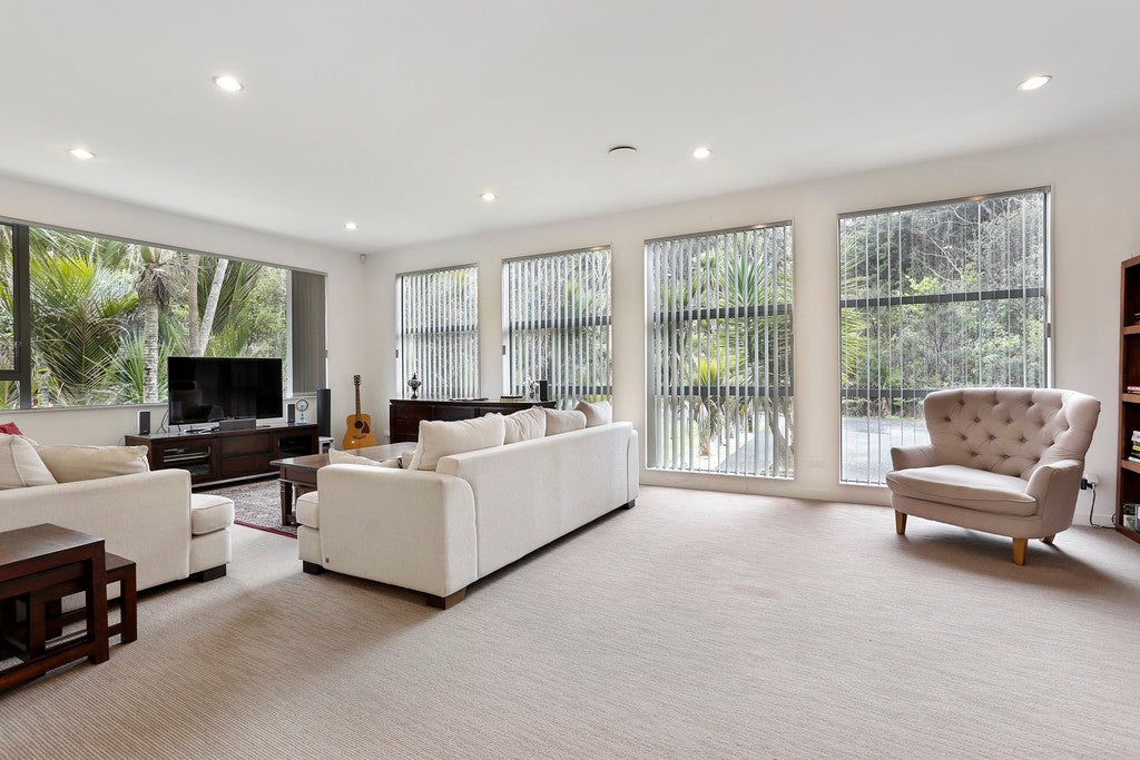 194B Huia Road, Titirangi, Auckland - Carousel 2